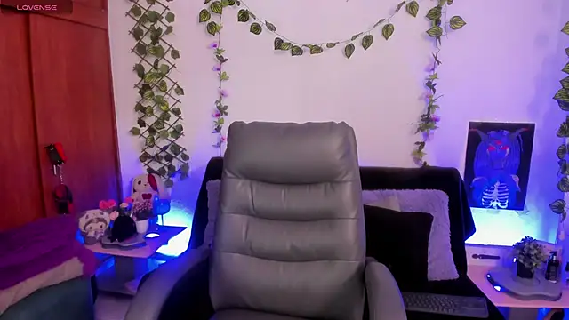 Cata green online show from September 2025 07:58:02 PM