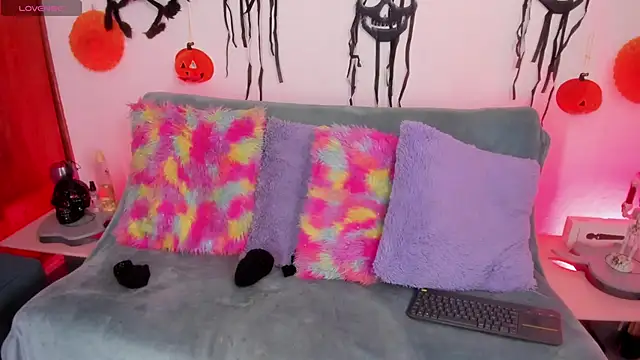 Cata green online show from October 2025 07:44:02 PM