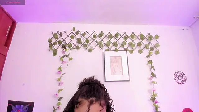 Cata green online show from November 2025 08:00:01 PM