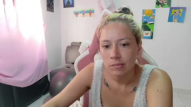 MommyMiaWs online show from March 2026 03:49:02 PM