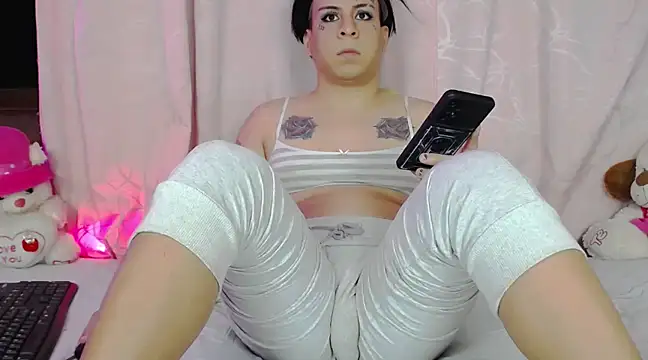 Snapshot of RosesValentina chatting on February 2025 06:43:01 AM RosesValentina online show from February 2025 06:43:01 AM