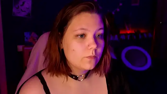 Snapshot of DjennaPalme chatting on October 2025 01:39:01 AM DjennaPalme online show from October 2025 01:39:01 AM