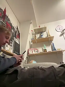 Snapshot of schwanzgranate chatting on February 2025 06:56:02 PM schwanzgranate online show from February 2025 06:56:02 PM