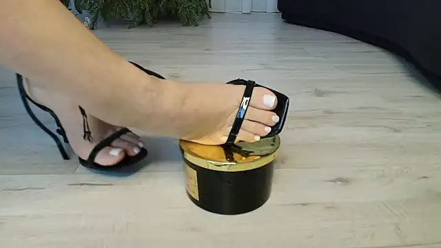 ASSYA online show from January 2026 08:00:02 PM