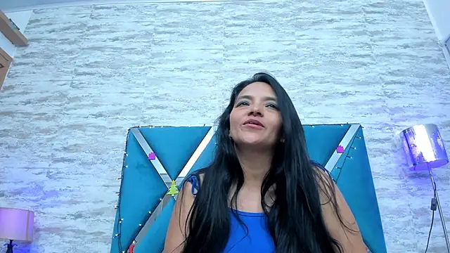 Snapshot of veronica_salas chatting on December 2024 09:40:02 AM veronica salas online show from December 2024 09:40:02 AM
