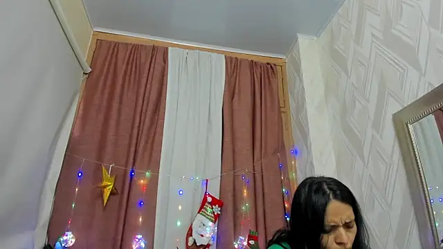 Snapshot of veronica_salas chatting on December 2024 10:31:01 PM veronica salas online show from December 2024 10:31:01 PM