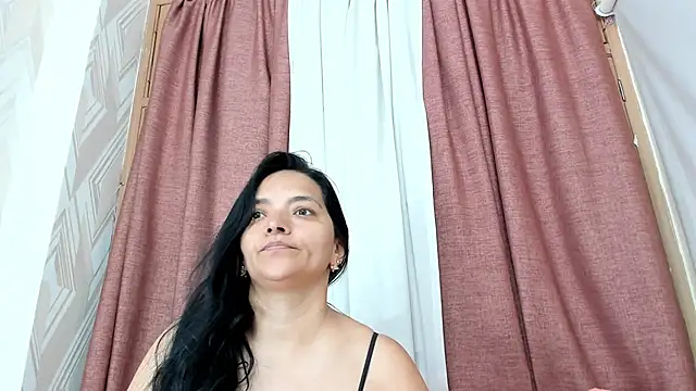 Snapshot of veronica_salas chatting on March 2025 07:38:02 PM veronica salas online show from March 2025 07:38:02 PM