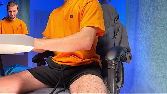 Farmer James online show from September 2025 12:17:01 PM