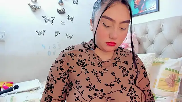 Snapshot of NayaWayne chatting on July 2026 05:28:02 PM NayaWayne online show from July 2026 05:28:02 PM