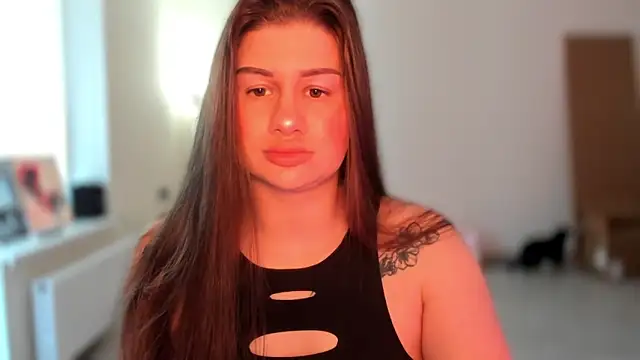 JuicyHelenX online show from May 2026 04:23:02 PM