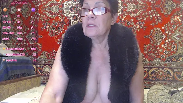 Snapshot of Sandra_Carina chatting on September 2025 08:31:01 PM Sandra Carina online show from September 2025 08:31:01 PM