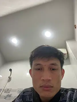 Snapshot of TienLong chatting on January 2026 04:00:02 PM TienLong online show from January 2026 04:00:02 PM