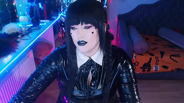 wickedxqueen online show from January 2025 04:41:02 AM