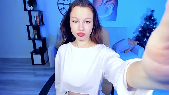 KaitieLove online show from December 2024 05:26:01 PM