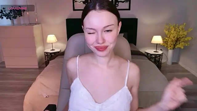 KaitieLove online show from September 2025 08:37:02 AM