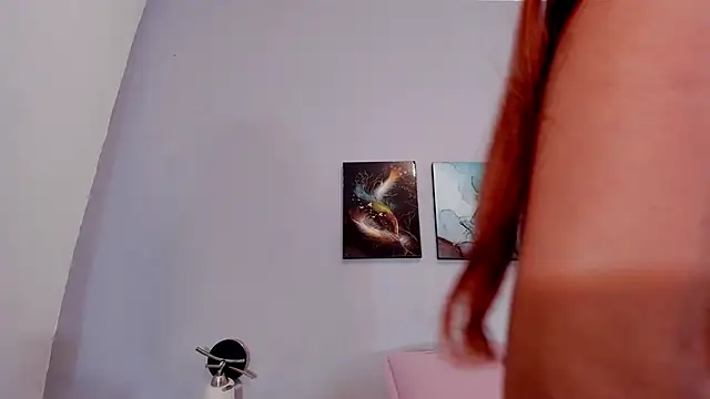Snapshot of Estrella_Duran chatting on June 2026 12:22:02 PM Estrella Duran online show from June 2026 12:22:02 PM