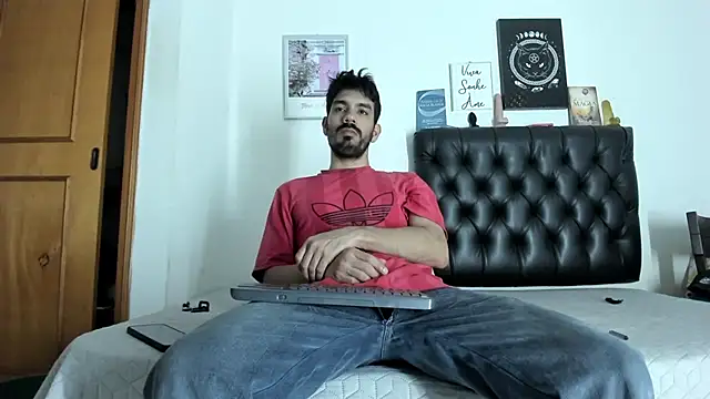 JohanyLatino online show from January 2025 11:46:01 PM