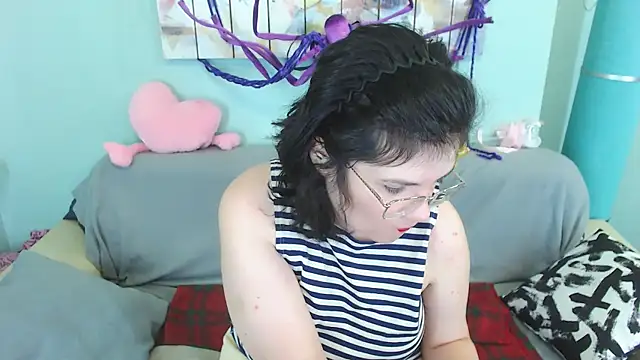 EverlyRays online show from December 2024 08:20:01 AM