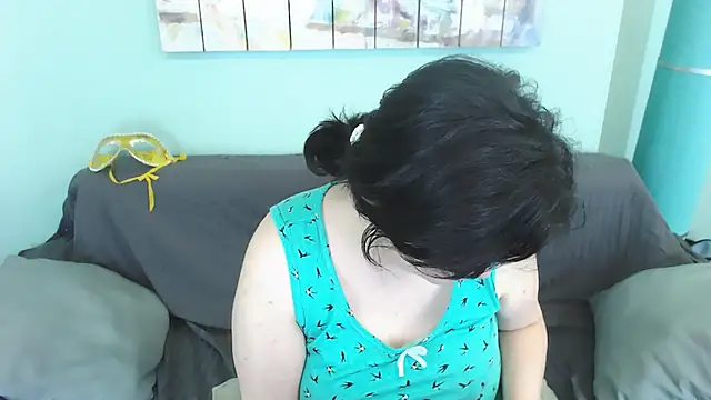 EverlyRays online show from March 2025 02:15:02 PM