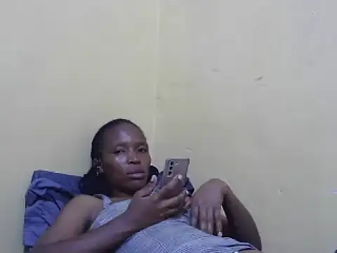 Snapshot of Smillie_prety chatting on March 2025 05:46:01 PM Smillie prety online show from March 2025 05:46:01 PM