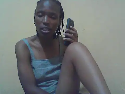 Snapshot of Smillie_prety chatting on November 2025 05:01:02 PM Smillie prety online show from November 2025 05:01:02 PM