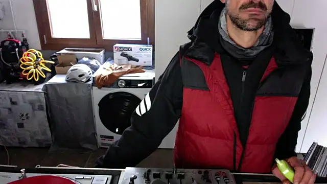 techmoon online show from November 2025 03:56:01 PM