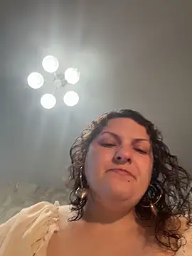 Snapshot of Taisia_W chatting on May 2026 06:10:02 AM Taisia W online show from May 2026 06:10:02 AM