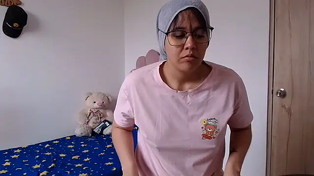 lady hot2xx online show from June 2026 04:22:02 PM