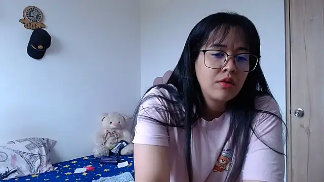 lady hot2xx online show from June 2026 04:12:02 PM