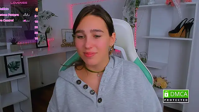  Eliizabeth  online show from October 2025 10:33:02 PM