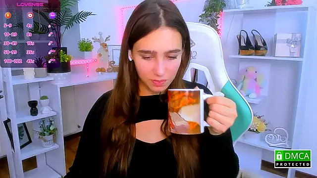  Eliizabeth  online show from December 2025 09:53:01 PM