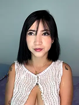 Snapshot of emma_woods_ chatting on October 2025 10:39:02 AM emma woods online show from October 2025 10:39:02 AM