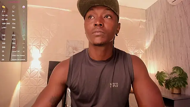 DannSmmith online show from November 2025 11:29:01 AM