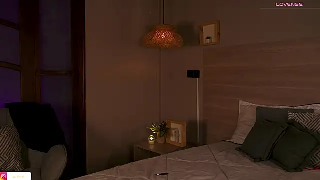 lua ferch   online show from October 2025 01:12:01 PM