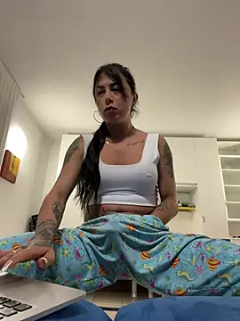 Snapshot of missdirtyhot_ chatting on February 2025 07:05:02 PM missdirtyhot online show from February 2025 07:05:02 PM