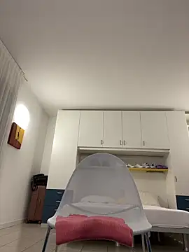 Snapshot of missdirtyhot_ chatting on February 2025 06:48:01 AM missdirtyhot online show from February 2025 06:48:01 AM