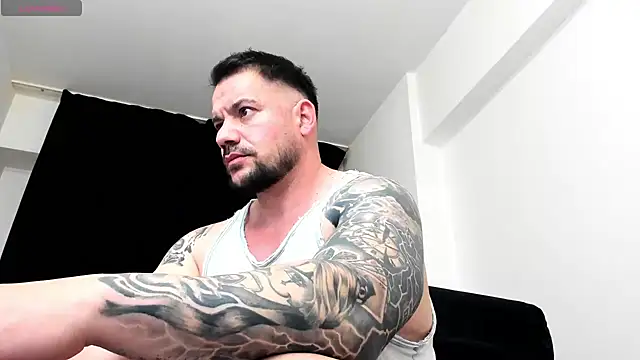 musclemonster31 online show from February 2026 10:02:01 PM