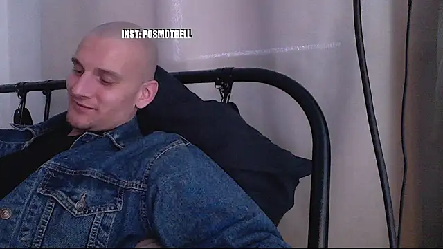 ETHAN MOORE online show from April 2026 12:54:02 PM