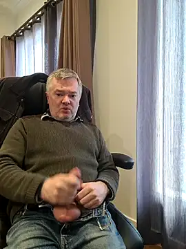 MichOxxford online show from September 2025 06:51:01 AM