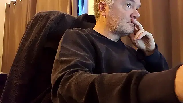 MichOxxford online show from October 2025 12:01:02 AM