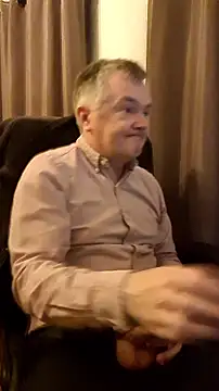 MichOxxford online show from November 2025 10:25:02 AM