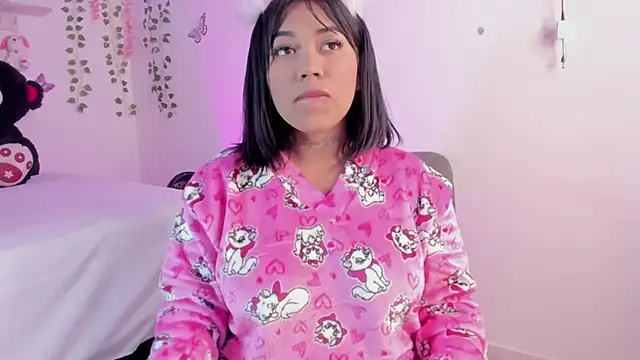 Emily restrepo online show from December 2024 04:34:01 AM