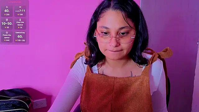 Cuteprincess21 online show from October 2025 11:57:02 PM