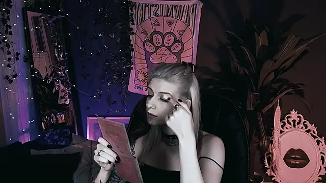 Noah ElmerX online show from December 2025 09:22:01 PM