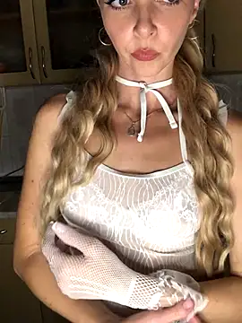 Kristina03 online show from November 2025 10:23:02 PM