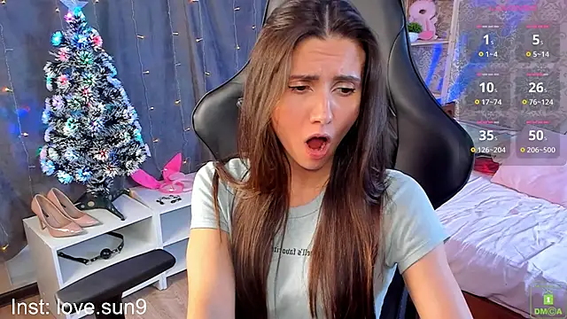 Michel Momsen online show from December 2024 07:00:01 PM