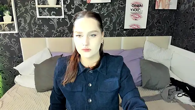 SofiaLovelyC online show from May 2026 06:10:01 AM