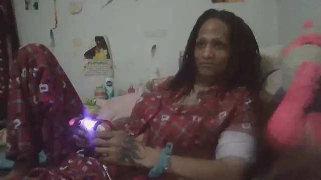 paradisejas online show from May 2026 06:01:02 PM