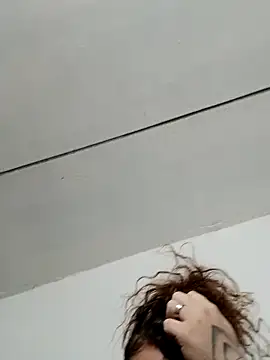 Snapshot of AlSvezia chatting on January 2025 03:53:01 AM AlSvezia online show from January 2025 03:53:01 AM