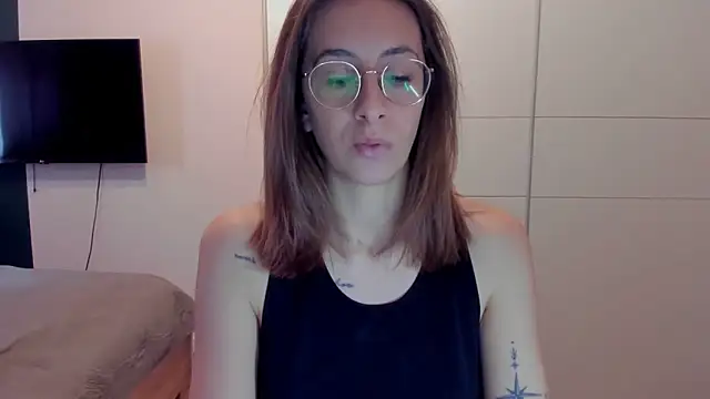 DesireMore90 online show from March 2026 01:17:02 PM